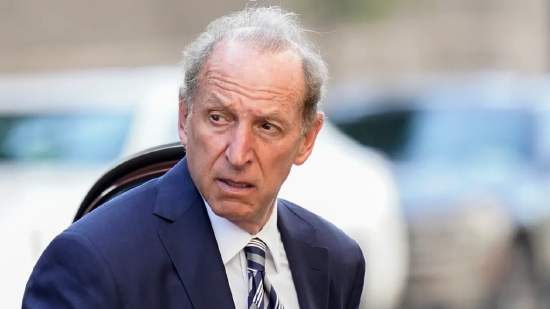 正规配资门户网站 Abbe Lowell：在美联储之争中与特朗普对垒的资深辩护律师